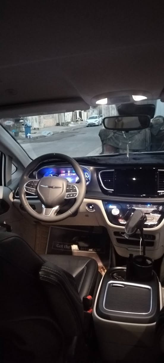 السلام عليكم باس فيكا هايبرد موديل ٢٣ فول كامل مواصفات عدا الفتحه السياره كلين بدون ضرر اكرر بدون ضرر مكفوله كفاله عامه وين تريد تاخذها اخذها السعر ٣ شدات للاستفسار متواجد فيس واتساب ***********
