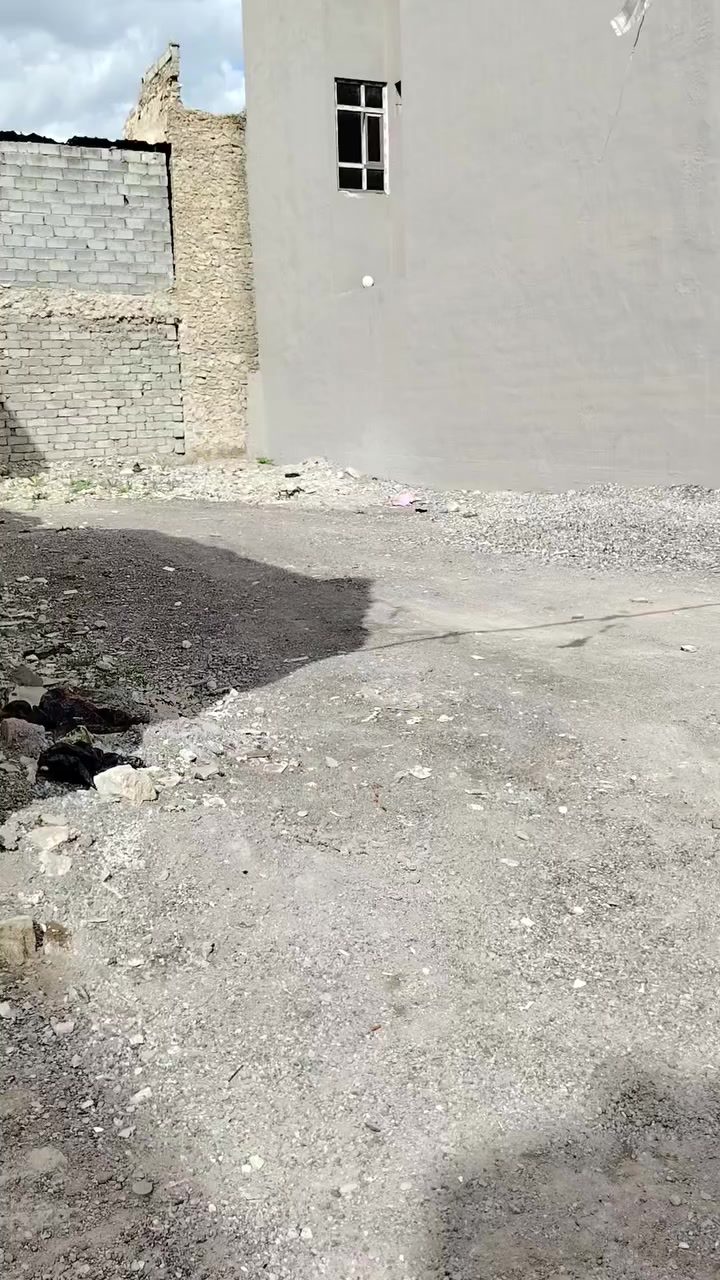 ارض للبيع
جانب الايمن منطقه الكلوات
مساحه 190متر
سند طابو ملك صرف
اي استفسار هاذي الارقام
***********
***********
