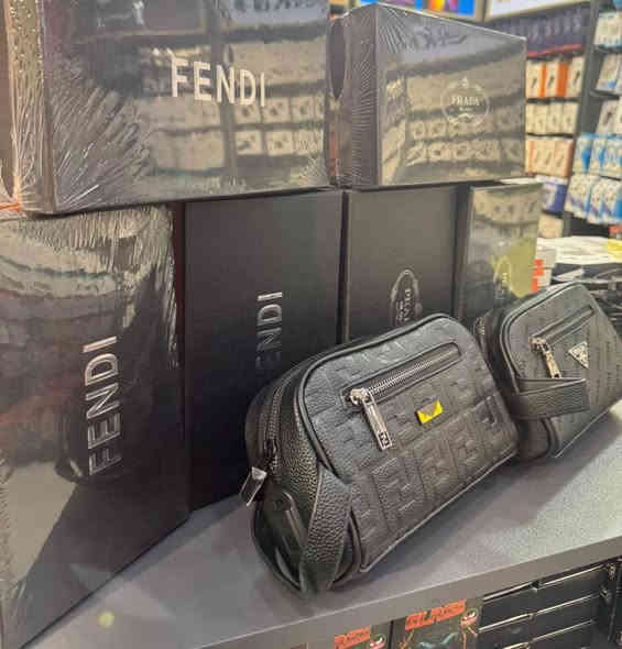 حقائب جلد طبيعي ( بصمه ) بنوعين

👈 السعر / 30 الف دينار 👉

للطلب والاستفسار ***********

متوفر توصيل 💨🚕

العنـــــوان 

واسط - كوت - المشروع - قرب ساحــه العامل 

أوقات الدوام من الساعه 8 صباحا إلى 11 مساء
