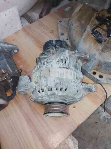 للبيع كير كرنفال ويا دينمو و سلف السعر 200 المكان بغداد ***********
