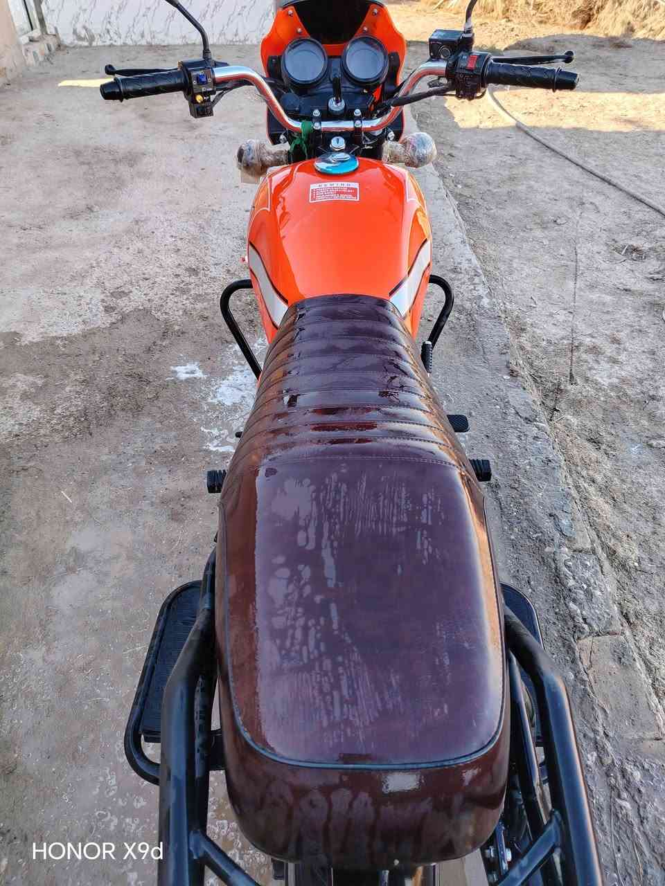 سلام عليكم 2024 قبل 15يوم من طالعه من الكيل اوراق سكنر الراجه جديد محرك 200 السعر 1550وبيه مجال ***********
