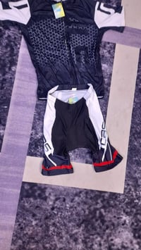 طقم جديد • مقاس XL • ٣ قطع