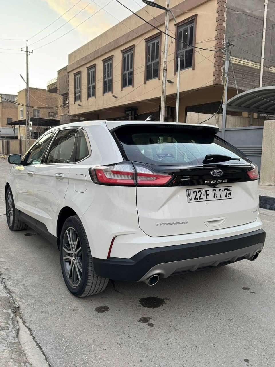 السلام عليكم
فورد ايدج 2022 تيتانيوم
خليجي وكالة القاصد صيانة ودهن كلها بالشركة وبعدها داخل الضمان 
رقم اربيل شرط التحويل 
ماشية 20,000 كيلو متر وقابل للزيادة

فول مواصفات اعلى فئة تيتانيوم 
محرك 2000 توربو
AWD اوتو فور ويل 
كير ماوس ٨ نمر 
بانوراما 
بصمة وتشغيل عن بعد 
كشنات كهرباء 
الكشنات الامامية تبريد تدفئة
كشن السايق خزن ميموري ٣ وضعيات 
ستيرن تحكم كهرباء 
سستم صوت 10 سماعات من ماركة B&O
الكشنات الخلفية تنطوي كهرباء 
صندوق كهرباء 
ويل كب حجم 20 
تخم تايرات جديد نوع دنلوب ياباني
رادار بالمري الجانبية
المرايه الجانبية جهة السايق تعتيم ذاتي 
المرايه الوسطيه تعتيم ذاتي 
رادار امامي وقيادة ذاتيه وتحديد مسار 
كامرة خلفيه وامامية 
حساس امامي وخلفي 
لايت لد داينمك متحرك مع حركة الستيرن

السيارة جديدة ومكفولة كفالة عامة من صبغ وبارد وتبديل وصيانه كلها بالشركة من دهن وفلاتر وباتري AGM تم تبديله بالشركة جديد  

موقع السيارة بغداد - الكرادة 

السعر 25,500 $  وبيها مجال ان شاء الله 

***********
