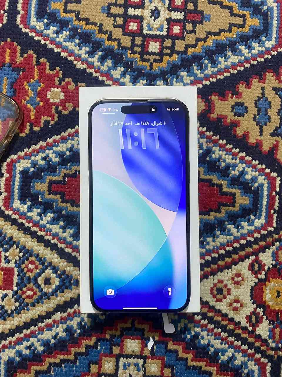 سلام عليكم ١٦ برو ماكس ذ٢٦٥ شرق اوسط نموذج M جهاز جديد كلش الله شاهد ملحقاته كامله ومكفول من  زلغ  امس بطاريته ١٠٠ ليوم صارت ٩٩ مكاني شطره
