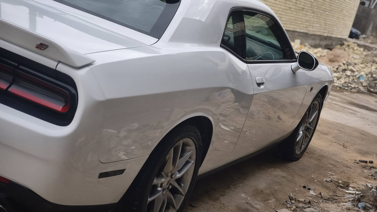 چالنجر 2023GTللبيع او المراوس حسب القناعة
سيارة رقم بغداد باسمي
بيهة قطعتين فقط بنيد وجاملغ ايمن مبدل بلادي
تشغيل عن بعد هيتر بالمري كشن كهرباء
فور ويل
مكان السيارة بغداد الدورة
السعر 195
للتواصل ***********
