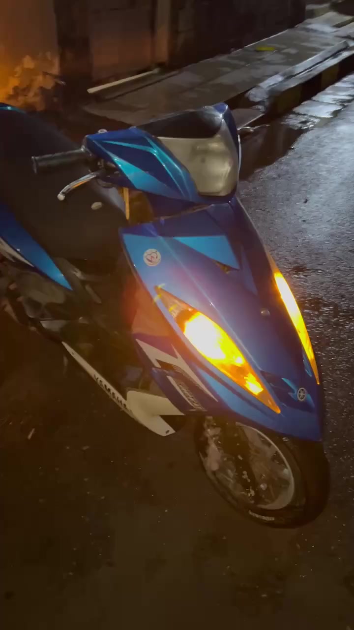 سلام عليكم دراجه جيتي ار رمبه مكفوله محرك وكفرات دراجه نزلتها شهر ل2يوم5 اريد ابيعها واخذ تكتك دراجه كل نقص مابيها شلعتها تخبل بانزين كله محسن 

تاخذها ماتعبك مال جناي 
سعرها 1100مكانها بغداد


**إذا كنت صاحب هذا الإعلان وتريد حذفه لأي سبب، رجاءا أرسل رسالة إلى الدعم الفني**