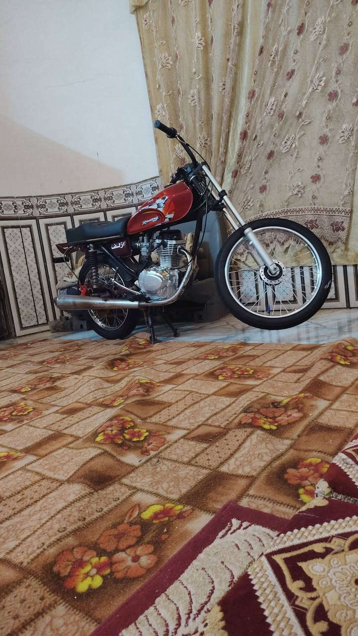 سلام عليكم سيجي نامه تعميره 24شاصي سكندر بوري رفيع 24 مفتوحه ولفات بس بريك عنبار بل مكان دراجه سيت كامل بيهه سعرهه 750وبيه محال قليلل مستعجل علا بيعتهه
رقمي ***********
@إشارة
