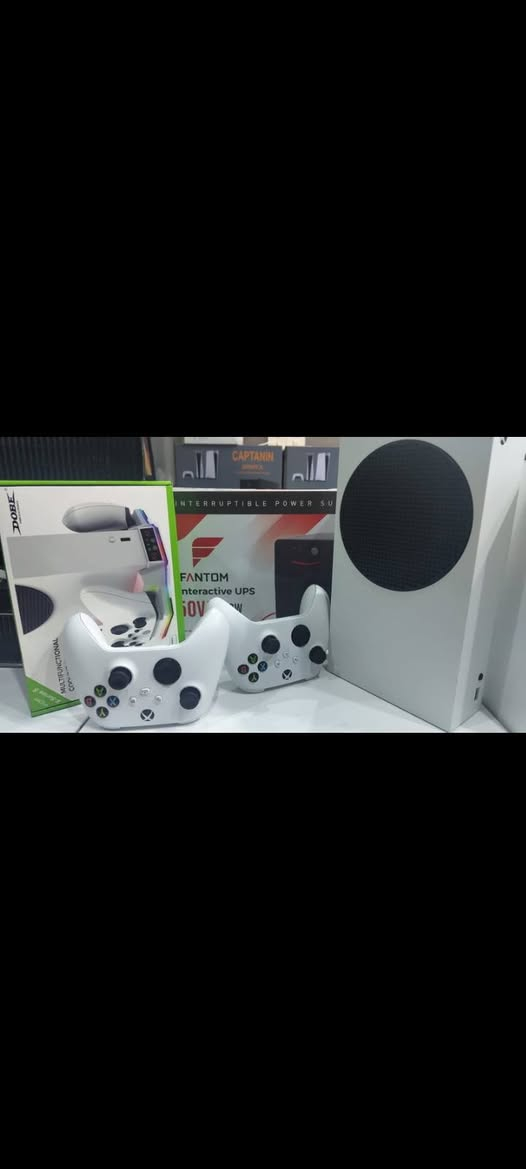 اكس بوكس سيريس اس نضيف جدا لوك ستيكر 512
وجوستك ثاني اصلي وبطاريات عدد 2 وجهاز فان تبريد
 سعر 375 وتوصيله علي


**إذا كنت صاحب هذا الإعلان وتريد حذفه لأي سبب، رجاءا أرسل رسالة إلى الدعم الفني**