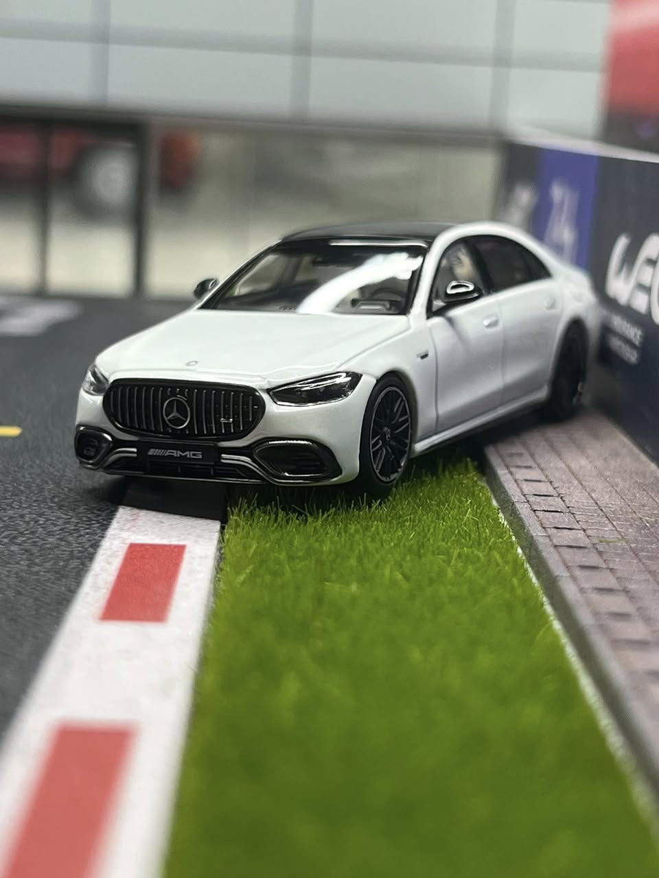 إنضمام إلى مجموعتي ⌚️ مرسيدس AMG  ومعرض بورشا 📽️
من شركه موست ريل  المرسيدس 

حجم 1/64 

انتاج محدود 250 من اصل 1000 قطعة حول العالم 🌏


**إذا كنت صاحب هذا الإعلان وتريد حذفه لأي سبب، رجاءا أرسل رسالة إلى الدعم الفني**