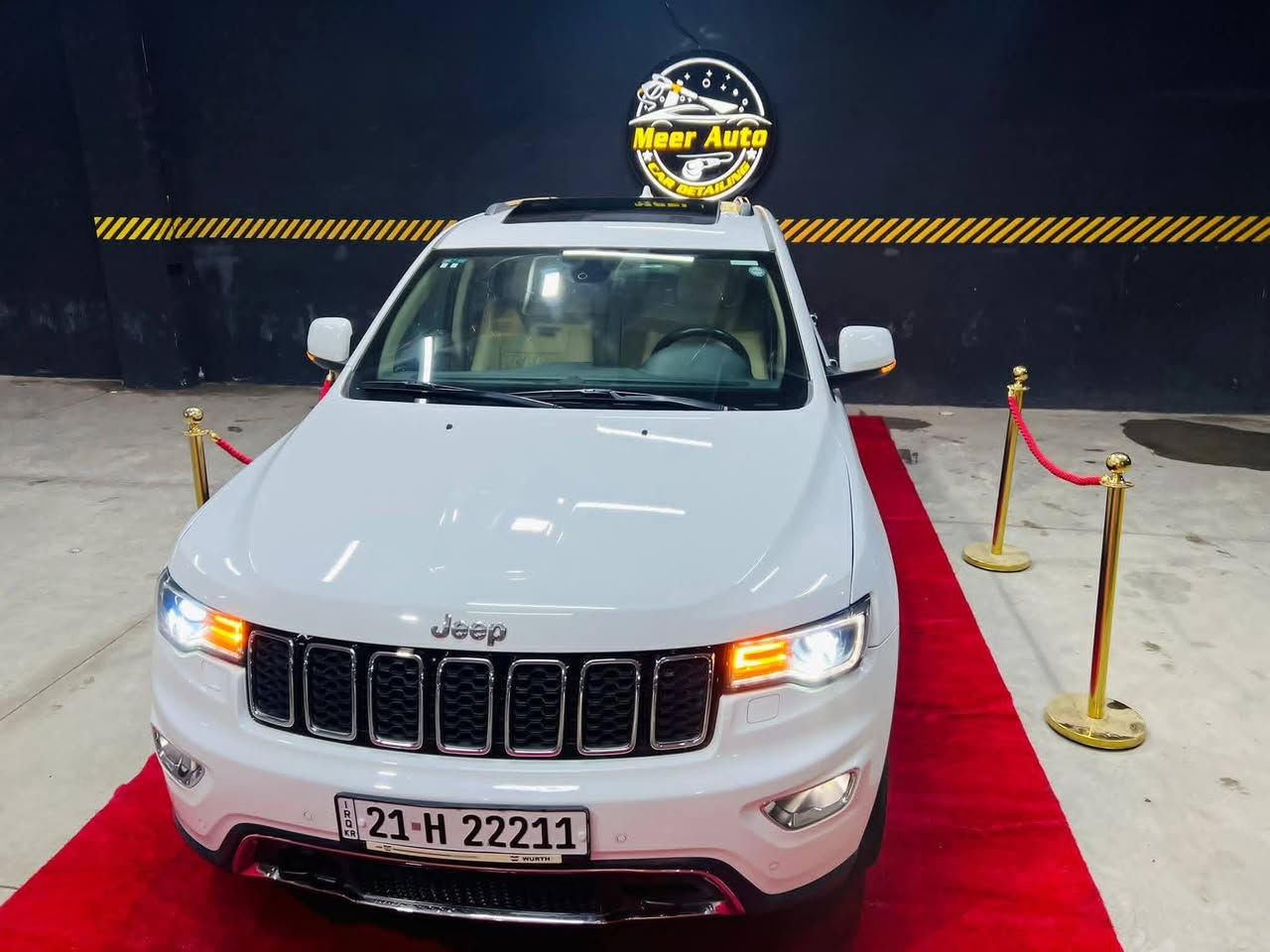 جيب جراند شيروكي ليميتد 2018، وسائد جلدية، وسائد باردة وساخنة، خمسة أوضاع قيادة، شاشة كبيرة، خمسة صفوف من وسائد الخليج، لون كريمي.
الرقم: ***********
سعر 255
