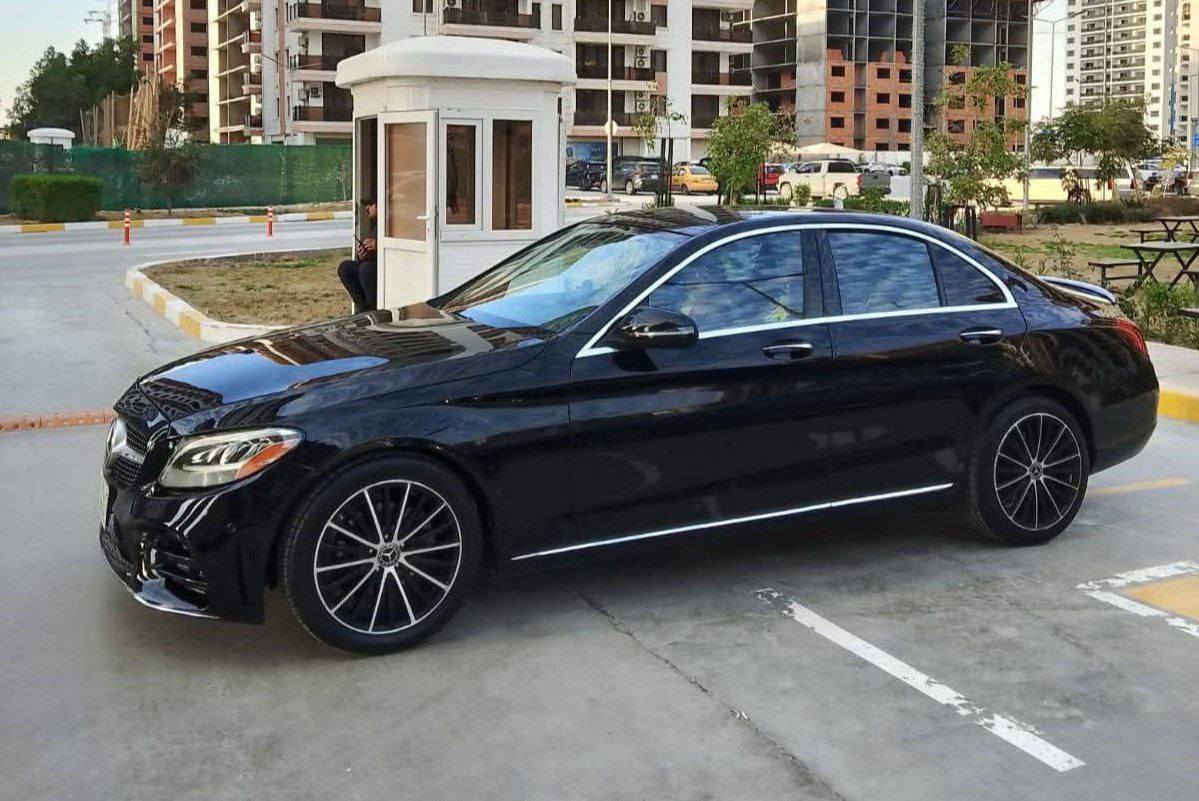 بلاش بسعر كامري
مرسيدس C300 موديل 2021
فووول مواصفات بنوراما صندوق كهرباء داخل احمر شاشه كبيره دبل ماوس كراسي هيتر كهرباء شاشه عداد دجتل الكتروني وباقي المواصفات المعروفه 
وارد امريكي حادثها جاملغ امامي وجاملغ خلفي عكس بيها مكانات صبغ على كد الشي 
كير مكينه صدر كهربائيات كلشي جديد ومملعوب بيهم وصفر مسج 
مكان السياره بغداد الكرخ
للاستفسار ***********
