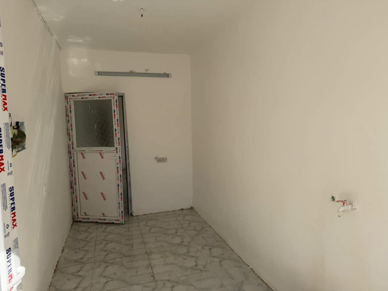 🏡 بيت للبيع — فرصة ممتازة

📍 الموقع: حي رمضان
📍 قريب جداً من جامع حجيه كافيه
🛣️ الشارع مبلط وموقع مرتب

🔹 مساحة البيت: 130 متر
🔹 نوع السند: طابو
🔹 البيت بموقع هادئ وقريب من الخدمات

💰 السعر: 60  مليون و بي مجال 
🔥 وبي مجال قليل 

📞 للاستفسار والتواصل:
***********

