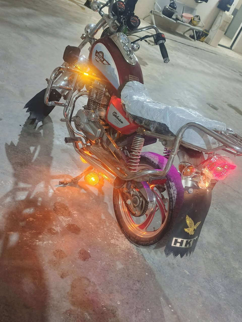 سلام عليكم شباب دراجه صقر لبيع كلك كلك دراجه حلوه ونضيفه سعرها 450مكانها النجف المناذره مامتواجد على خاص ***********
