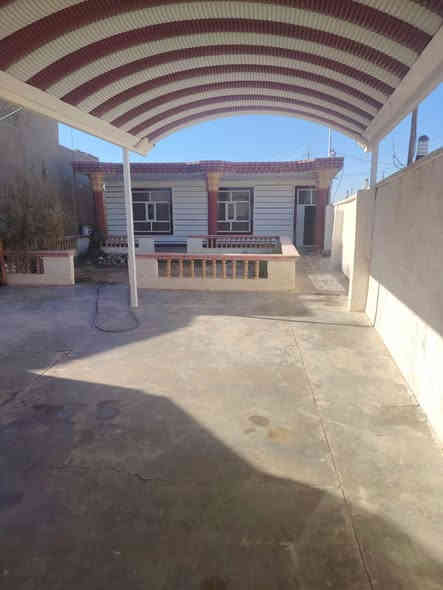 بيت للبيع مكون من 2قرف وهول ومطبخ صاله جبيره حمام وصحيات خارجيه +ديوان خارجي تفاصيل اكثر ***********
