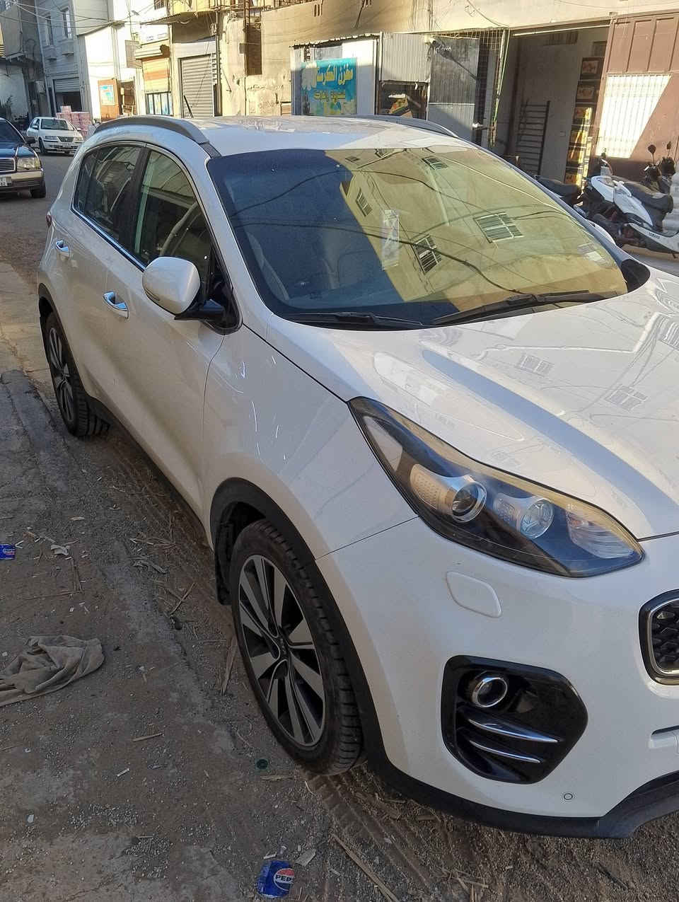 السلام عليكم سبورتج موديل 2018 رقم بغداد ماشيه السياره 95 حقيقي مكان السياره البياع او حي العدل  رقم ***********
