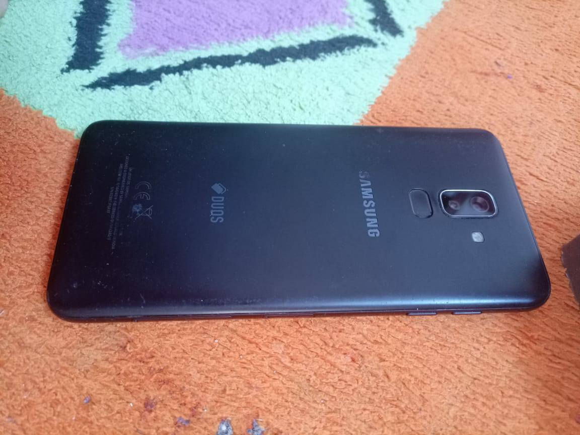 السلام عليكم  جهاز للبيع  سامسونك للبيع   خطين تكنيك اتصال بصمه كلشي شغال السعر 50  مكاني رفاعي ***********
