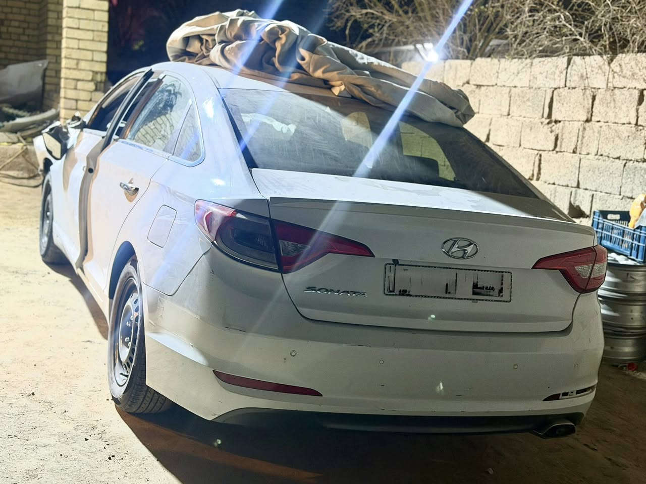 سلام عليكم للبيع سوناتا موديل 15 امريكي رقم بغداد كير مكينه خير من الله شغاله وتمشي وين متريد أبيع ع وضعه السعر 75 وبيه مجال لشراي مكاني بابل مشروع المسيب رقمي ***********
