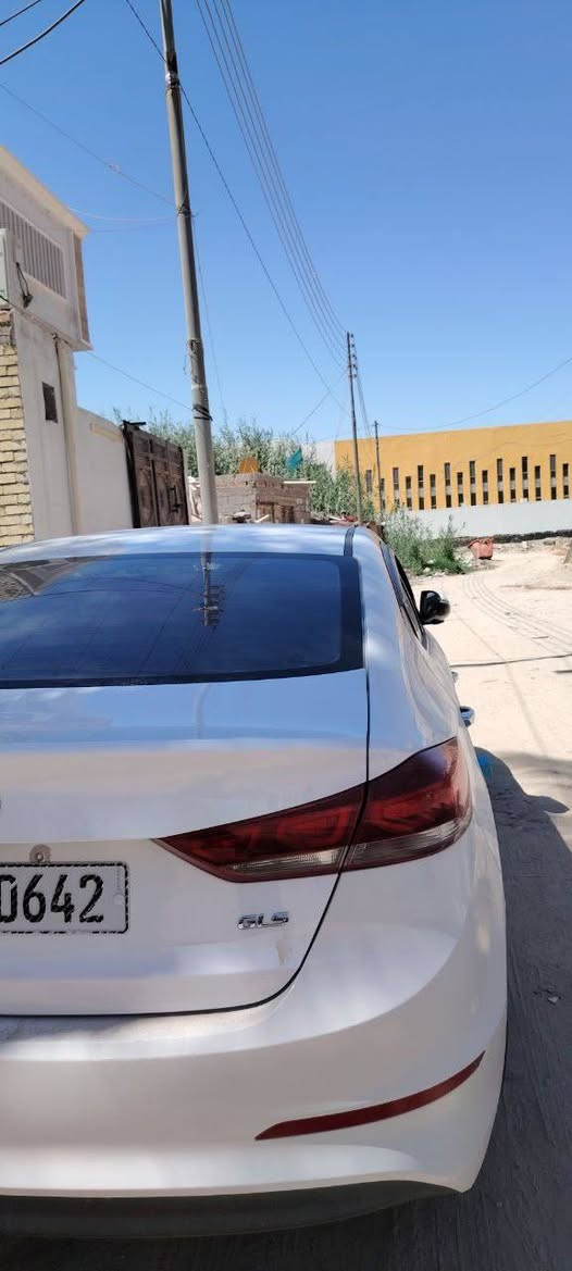 💎هونداي النترا         2017           
السلام عليكم
النترا 17 خليجي مكفوله ماعده شويه طخه بالدوسه 
رقم بابل دولي
مكان السياره كربلاء 

***********
