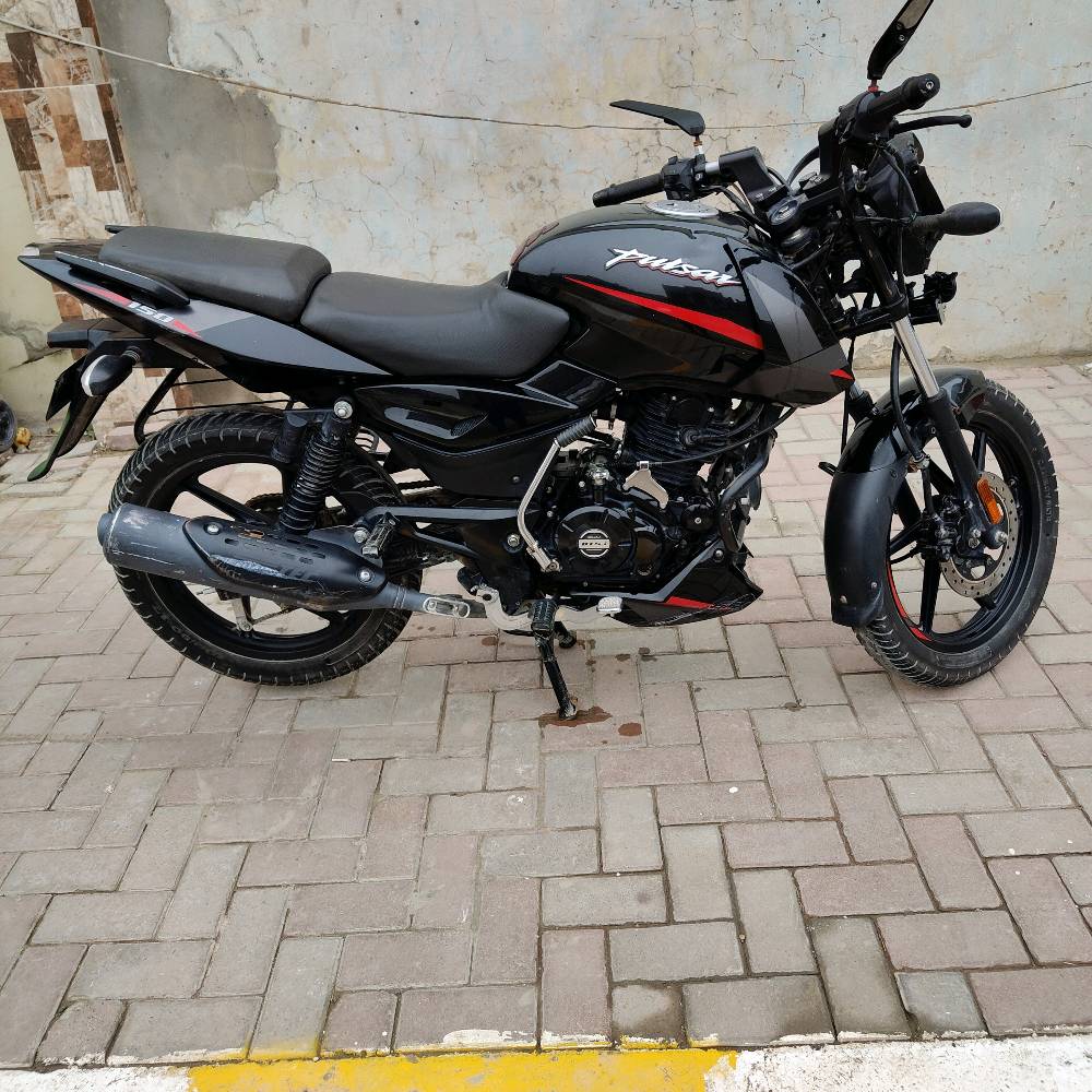 بولسر نيون 150سي سي الدراجه وضع شركه غراضهة كامله أوراق كمركيه شرط الفحص مكاني صلاح الدين سامراء 