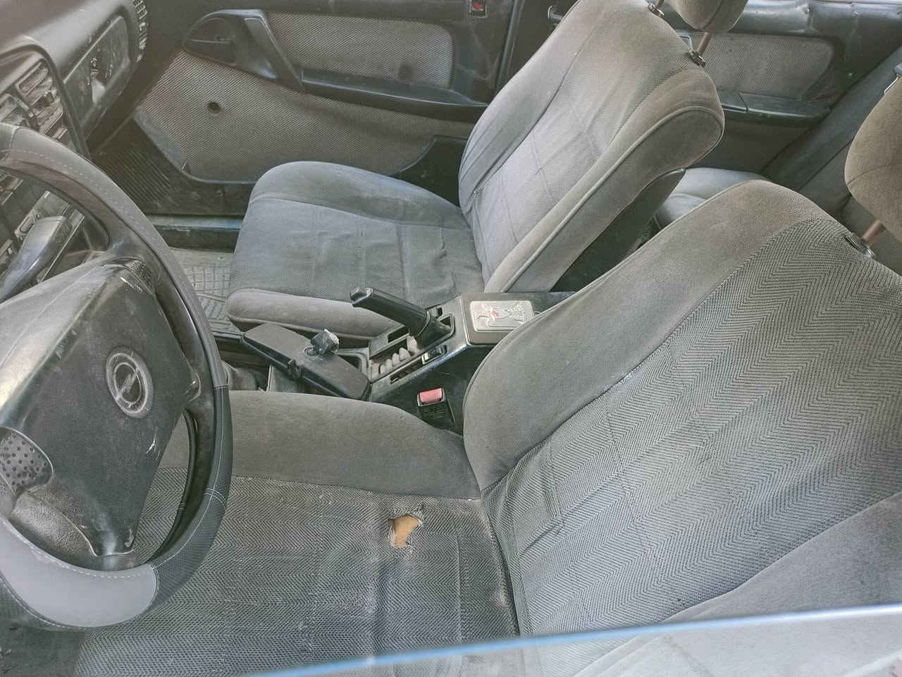 اومكيا حجم 20 كير محرك اكسل شرط كابون اكتروني شرط التحويل السياره جاهزه ما ناقصها بس طخم امامي  
بيها ضربه من كدام السعر 20وبيها مجال مكانها الريشيديه ***********
