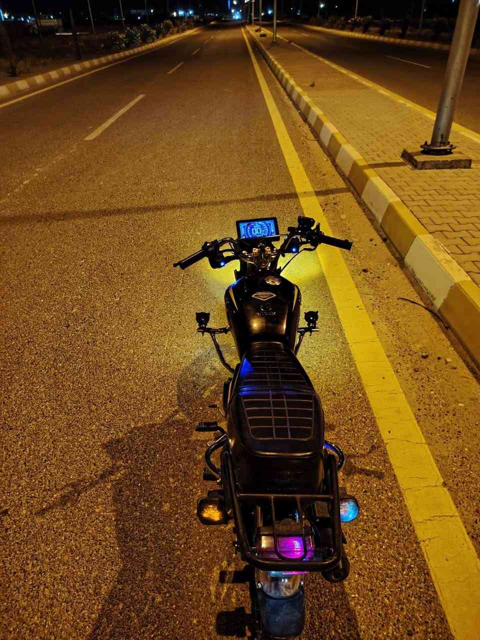 ادمن للبيع سولنك 24 السعر 800 وبي مجال حك جية شراي تعال موشراي لاتعبني ولاتعبك المكان الريحانه الرقم ***********
