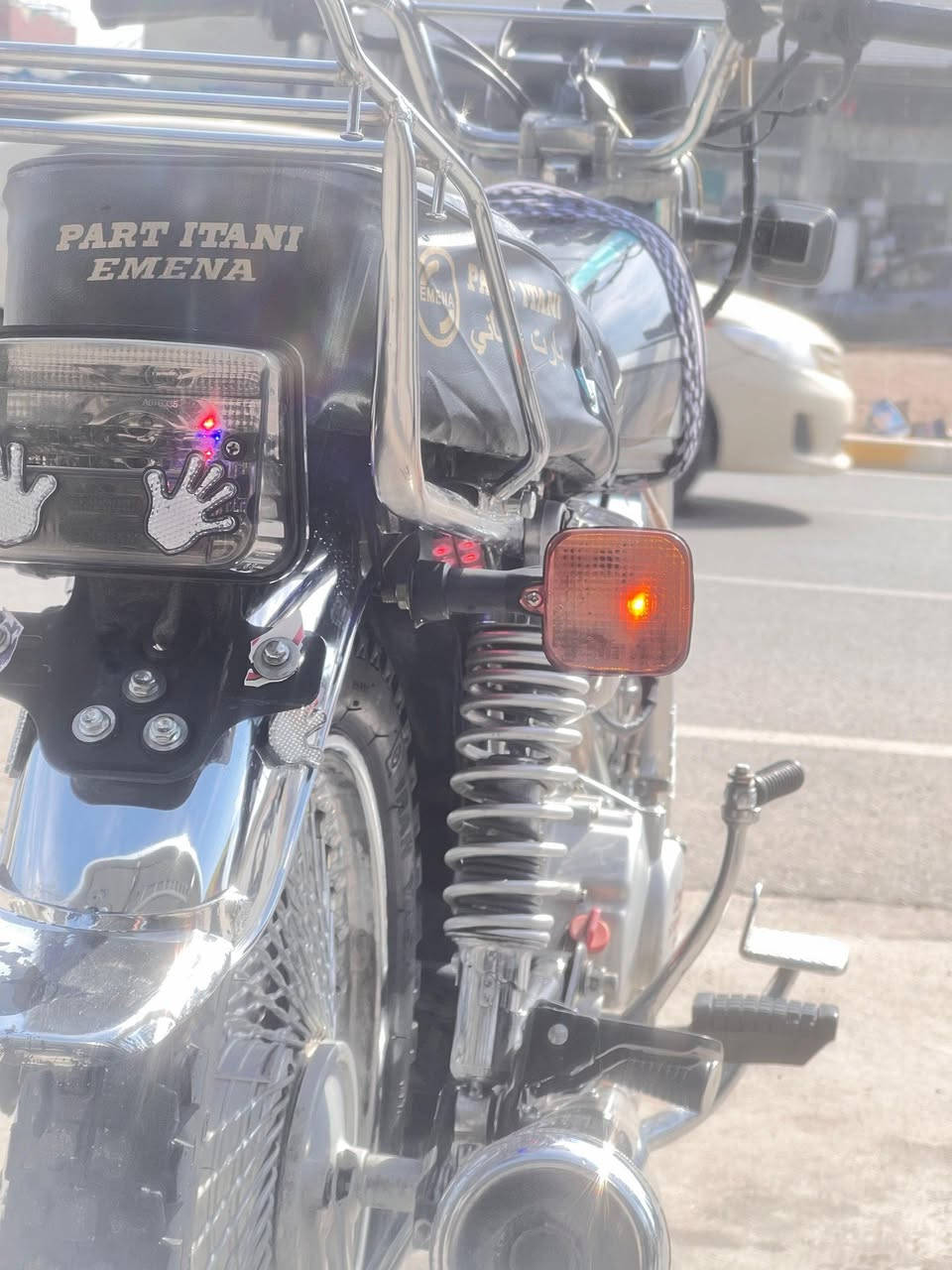 ميتور سافيني 2024 🔥
 مكينة 150Cc كبس وشغال و ممتاز.
المنفيس موجود والكهربا كاملة وكلشي فيه شغال 100%.
الميتور جاهز للاستعمال فوراً وما بدو تحط عليه ولا دينار.
الميتور نظيف كتير، للبيع بسبب عدم الحاجة.
📍 المكان: أربيل
للتواصل :+964 751 174 1325
📞  واتساب على الرقم


**إذا كنت صاحب هذا الإعلان وتريد حذفه لأي سبب، رجاءا أرسل رسالة إلى الدعم الفني**