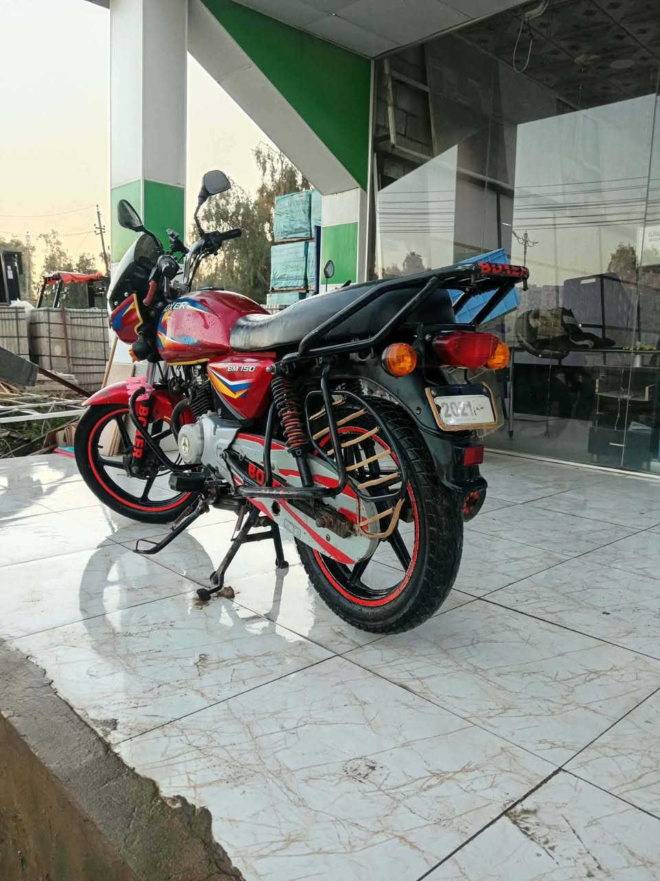 السلام عليكم مكلف بالنشر
دراجه بوكسر 2021
اوراق اصولي
استفسار خابر صاحبها ***********
