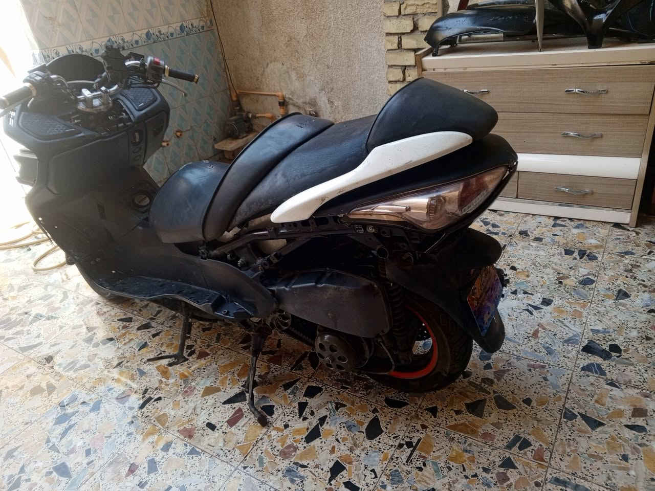 سلام عليكم فورزا 09 كوم حديد تدير متشتغل مكاني بغداد بلديات سعر 450 وبيه مجال ***********
