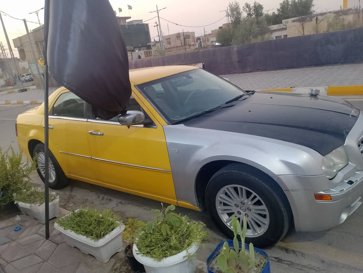 أوباما 2010للبيع بيه تبديل ثلاثه قطع بدون دواخل، مكينه كير اكسل جديدات  ومكفولات السعر 105 للتواصل على صاحب الرقم وانا مكلف*********** راعيه بالكوت
