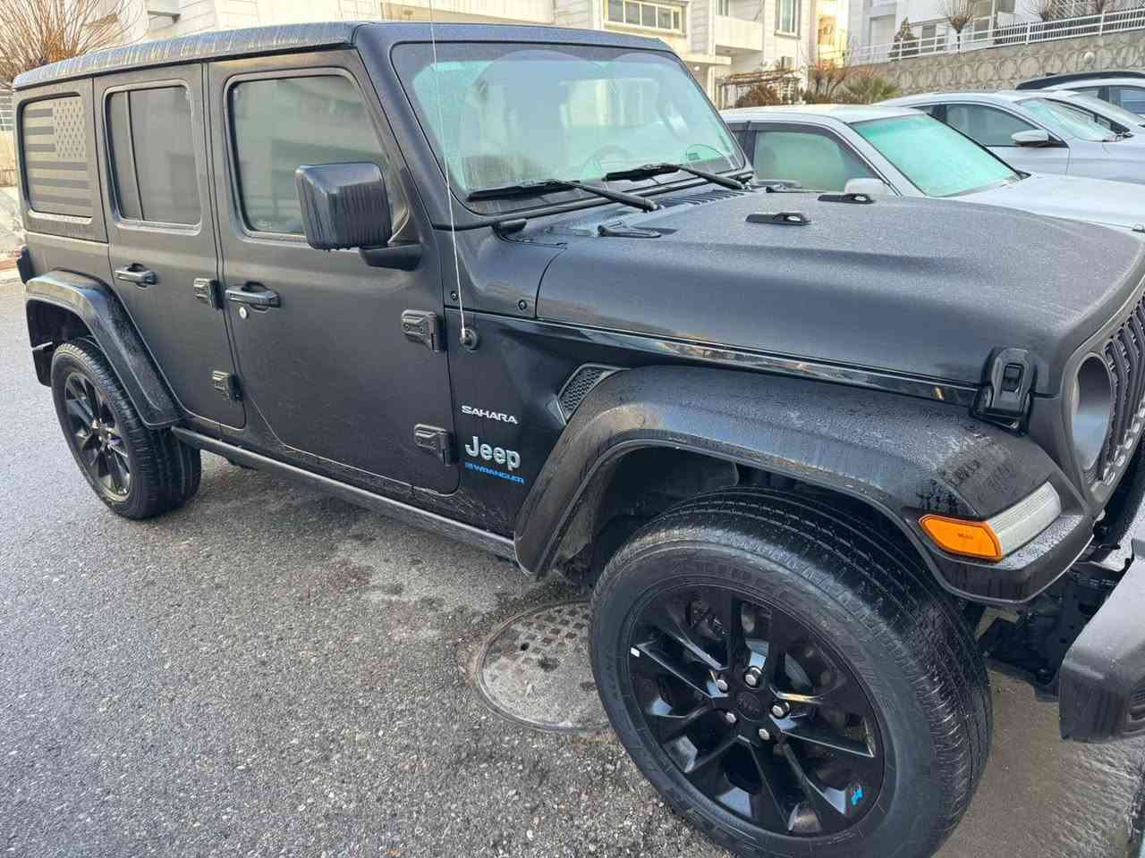 جیب رانگلەر سەحارا 

بۆ زانینی نرخ 
لایکی پەیج بکە و کۆمێت بکە نرخت پێدەگات 

بەنزین هایبرید کارەبا 
مەکینە ٢٠ تۆربۆ ٣٧٥ هۆرس پاوەر
٥٧ هەزار کیلۆ مەتر رۆشتووە 
دەبڵ ئەکسل سەقف کارەبا 
بێ بۆیاخ بێ تەعدیل تەنها شوختێکی بچوک بە ژير دەرگای سایەقەوەیە 
دۆسە کارەبا
رەقەم سلێمانی 
کوشن جلد
تەبرید مەرکەزی
ئەپڵ کارپلەی ئەندرۆید ئۆتۆ
لاید لید و زینۆن

سەیارەکە لە سلێمانییە

ژمارەی خاوەنی 
***********
