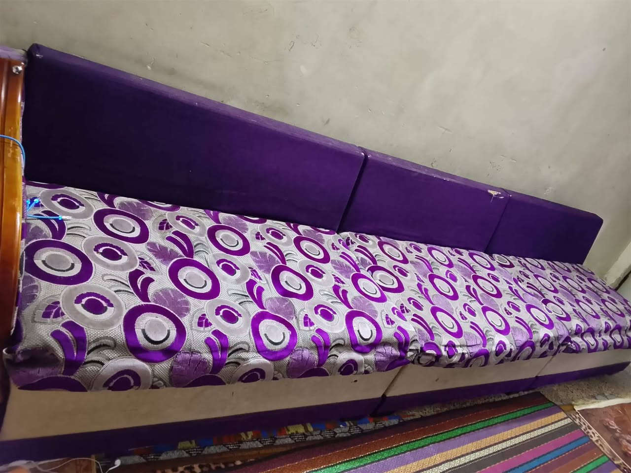 لسلام عليكم تخم للبيع للامانه بس خشب تعبان يعني بيش ما جان ابيعه *********** العنوان الامين الثانيه سوق الشهداء
