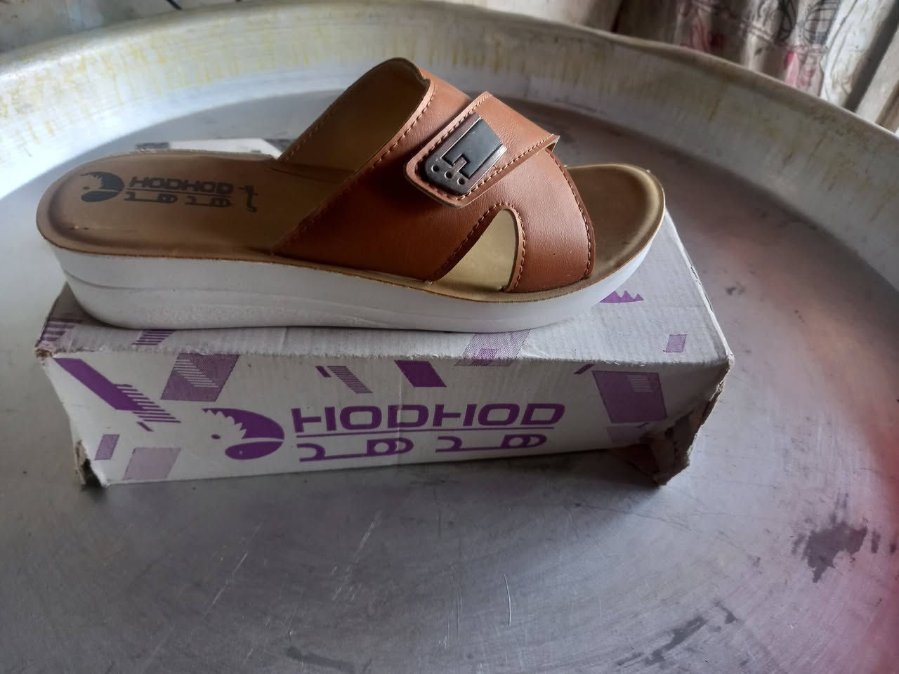 السلام عليكم تتوفر شروة احذية وشحاطات تصفية محل وبسعر مناسب للاستفتسار الاتصال  *********** المكان بغداد
