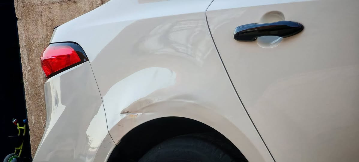 السلام عليكم
كورلا هايبرد شكل امريكي 24
فول مواصفات داخل احمر
رقم بغداد 
ماشيه 40 الف
كفاله عامه ماعده شخط مع الصور سونر جديد
السعر خاص
الشراي يتصل ***********
***********
مكان السياره بغداد بغداد, العراق
