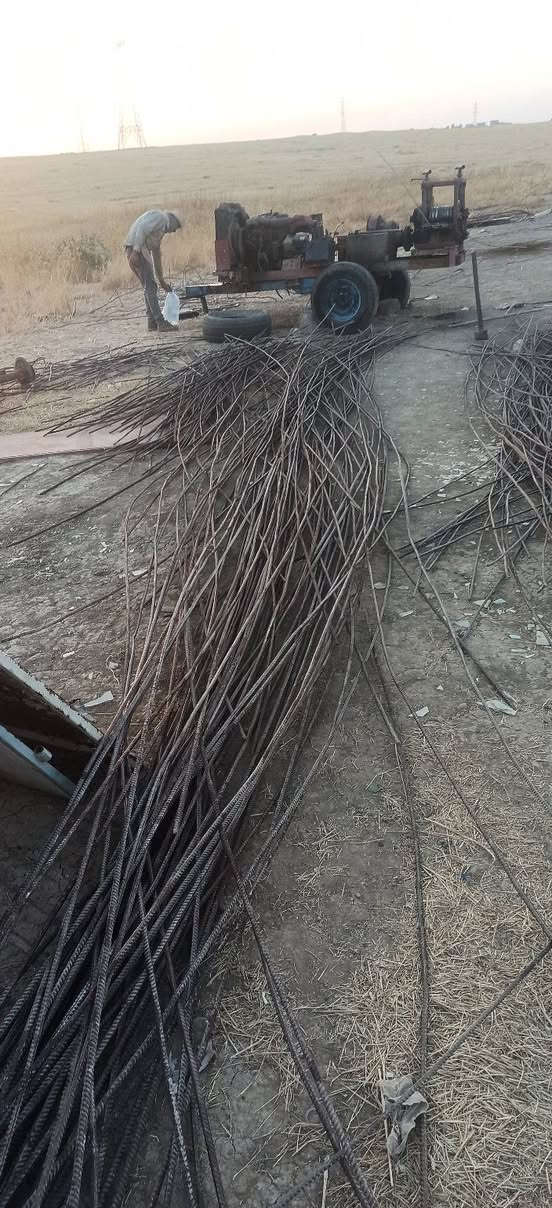 متوفر حديد العنوان ناحية الشورة قرية النعناعة قرب مول العيسى للتواصل عل رقم ***********
