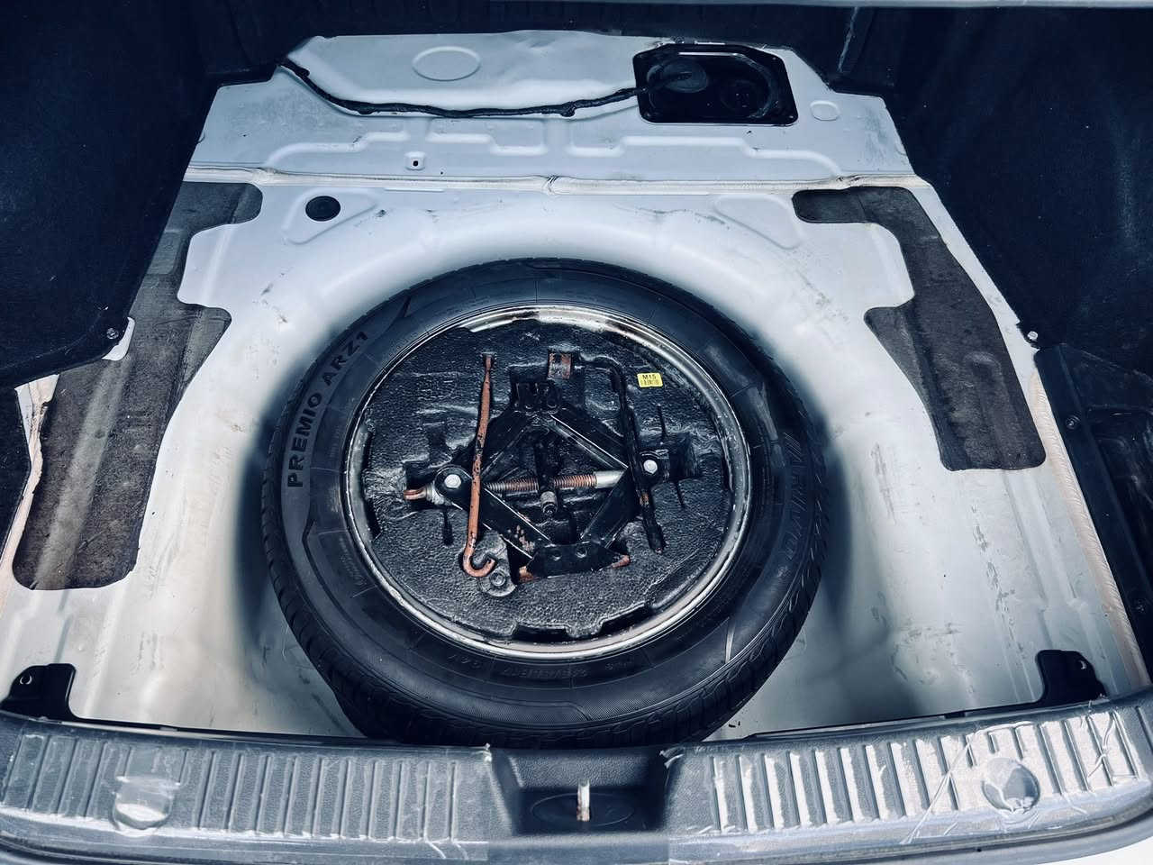 السلام عليكم..الى عشاق الجديد فقط

سوناتا 2014 خليجي فول مواصفات رقم بصره تحويل مشروع وطني السياره مكفوله من الضربه والتبديل بيه رش تجميل بالباب الامامي فقط والباقي مكفول السياره جديده جدا واحلى من الصور محرك 2400 دووش مامفتوح شرط بالكارتون جاهزه من كلشي مكينه وكير شرط الفحص حداديه ١٠٠/١٠٠ تبريد ثلج تدفئه تخم تاير جديد السياره بيه تراي وقياده تخبل مواصفات بانوراما سلايد روف طكتين تبريد خلفي مرايه شفط اشاره بالمرايه كشنات جلد دواخل ملكي اسود وماروني كشن كهربائي حساس خلفي لاقط ثلاث انضمه للقياده كروز سرعه شفتات استيرن تحكم بالستيرن ويل كب كروم لد امامي مكان السياره الناصريه السعر 136 للاستفسار ***********
