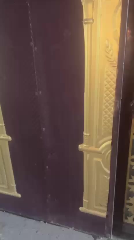 الطول ١١ متر و نص 
طول  ١٢٠ متر منها ب ارتفاع ١٨٠ 
و ١٢٠ متر منها ب ارتفاع مترين 
و الباقي ب ارتفاع مترين و٢٦

بغداد العبيدي 
***********
