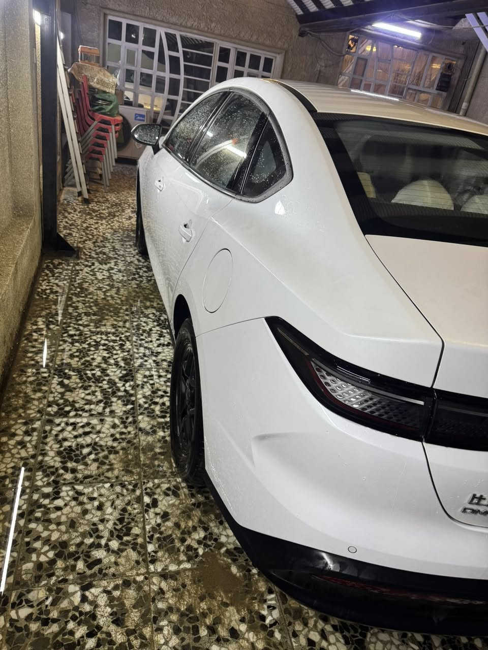 السلام عليكم 
سيل 5 للبيع زيرو 
مرقمة بغداد باسمي 
كل ملحقاتها كامله (شاحن اصلي ارضيات حوضيه اصلية الفوم والماسحات وباقي الغراض)
العنوان بغداد حي القاهرة قرب كلية الرافدين
السعر 19100
الموبايل ***********
