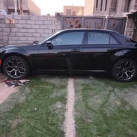 كرايسلر 300 • موديل ٢٠١٧ • فتحتين سقف