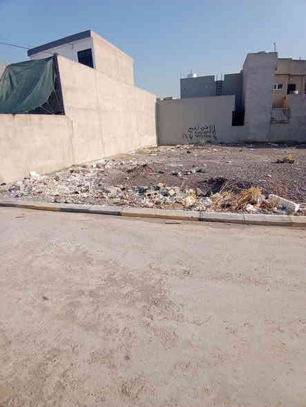 ارض للبيع في حي الملايين الثانيه مجمع الملك سند 25 زراعي المساحه 160 متر النزال 20 الواجهه 8 السعر المتر 260 وبيها مجال الاتصال على الرقم الموجود على الشاشه) ***********) ***********
