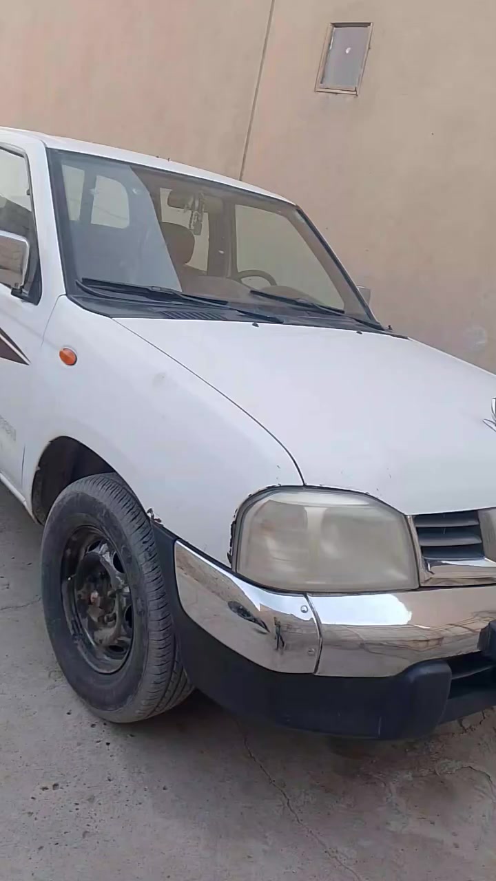 بيكم نيسان للبيع موديل 2011 رقم دهوك  محرك بشرط ما بي قطره صبغ (***********
