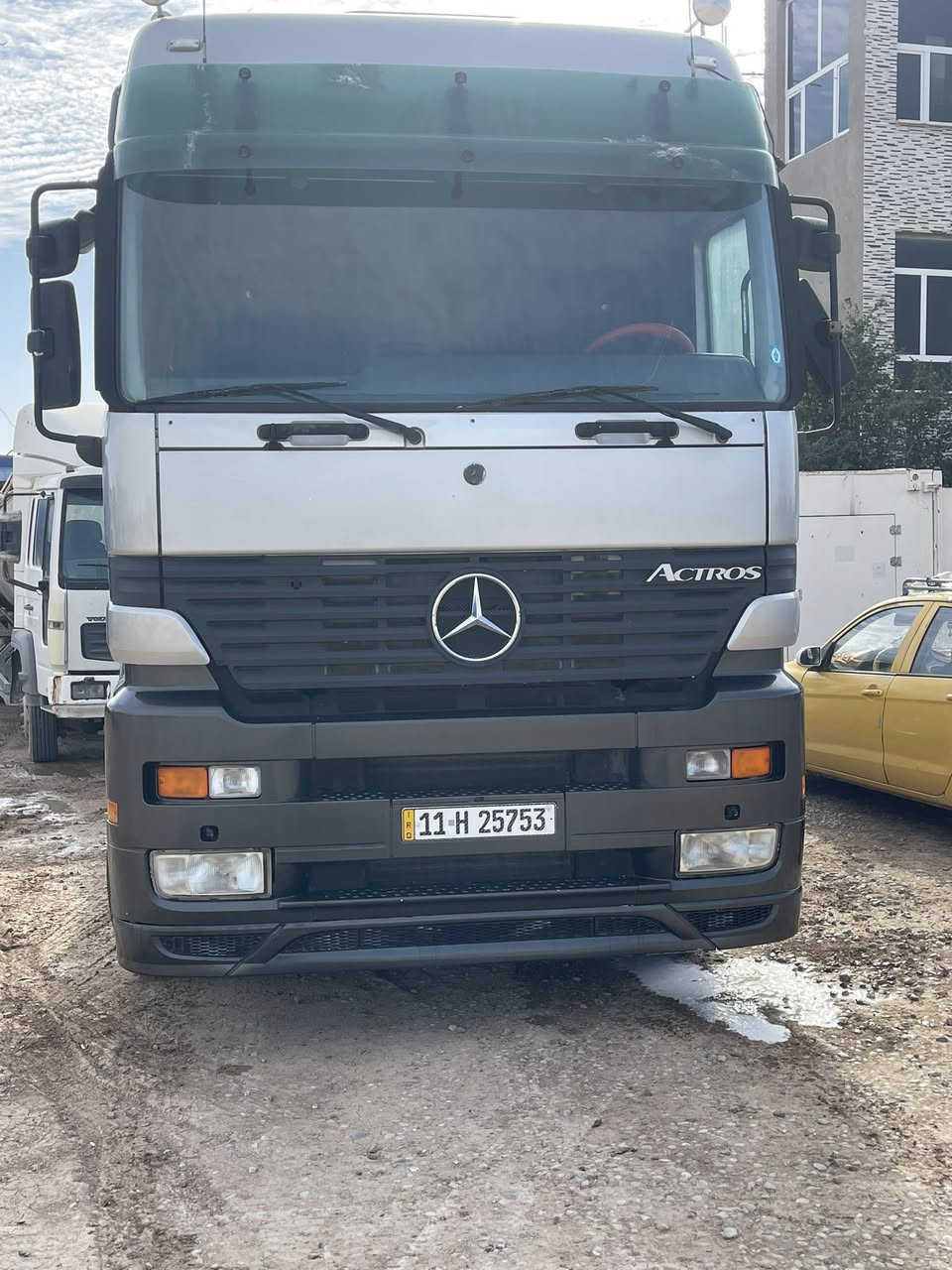 السلام عليكم       اكتروس شمعه موديل 2001حجم 43. للاستفسار ‭0774 808 5702‬
