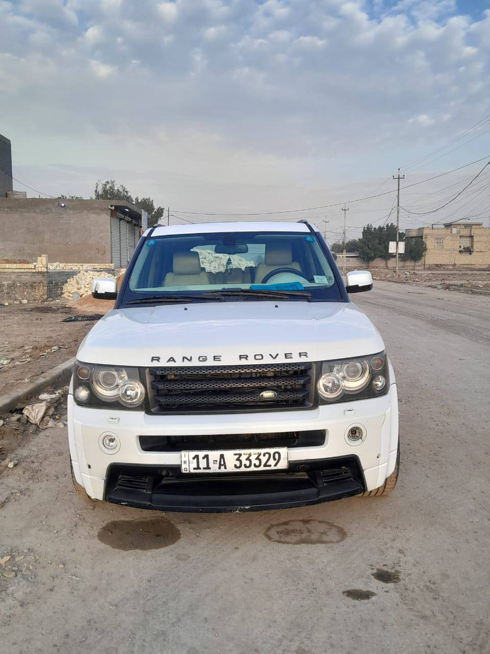 سلام عليكم رانج روفر خليجي  مديل 8اصل سياره مكفوله وجاهزه للخير كير محرك تخم تاير تبريد بسمي سعره ١٢٥ بيه مجال مكاني بغداد حي ور اني مكلف بل نشر خابر عل رقم ‏‪***********‬‏
