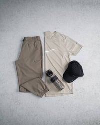 خفّة • مقاسات S-XXL • توصيل العراق