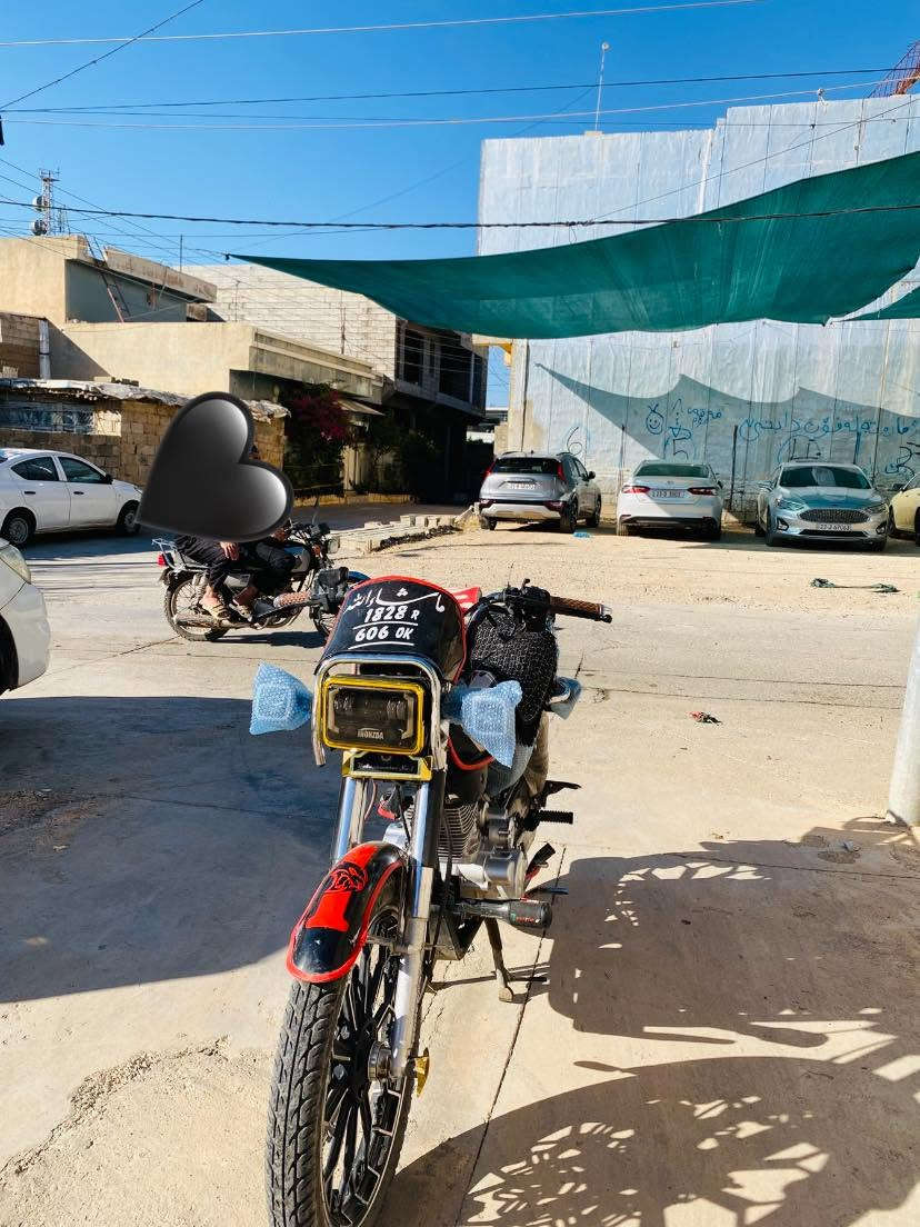 "بسم اللە ارحمان ارحیم"
ئەم ماتۆڕەمان هەیە بۆ فرۆشتن
Namipro Honzda
مۆدێل:۲٠۲٥
مەکینە: ۲٠٠cmحەقیقی
ماتۆڕەکە تا بڵێی پاک و بێ عەیبە
جوانکاری کاملی بۆ کراوە 
مەکینەی کەپسە سپانەی بەر نەکەوتووە
سەوتی تییانییە
فول فول مواسەفاتە گێچی شەریکەیە
سێ سویج و دوو کۆنتڕۆڵی بیلادی لەگەڵە
مەنەفێس و عەقدە 
نرخی:۸٠٠هەزار و معامەلەیە 
ژ.م:***********
شوێن هەڵەبجەی شەهید
تێبینی:ماتۆڕەکە نەشۆراوە
