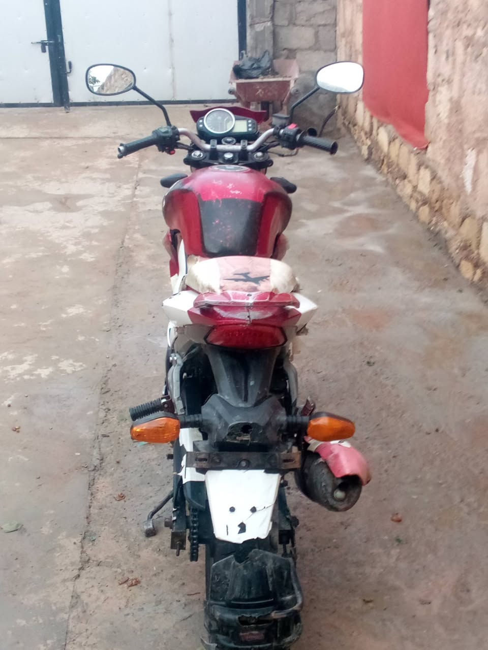 دراجة سايم  بطح موديل 13
 مكرمك صلف هندر كلشي شغاال
مكانها رمادي..


**إذا كنت صاحب هذا الإعلان وتريد حذفه لأي سبب، رجاءا أرسل رسالة إلى الدعم الفني**