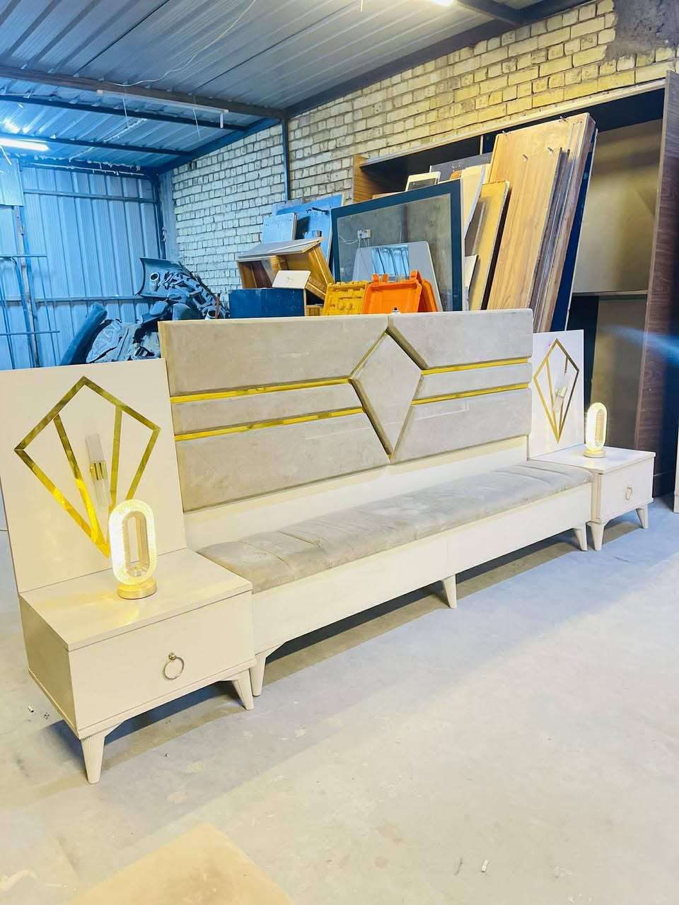 غرفه ترڪي مستخدم
مديل حديث 🇹🇷
10قطع 
جربايه مخزن 🛌
شازلون مخزن 💢
نضافه 95\💯
نضام ابواب 💢
السعر 750قفل 💸
***********
مع شد🪛 ونقل 🚚  مجاني  داخل بغداد  محافظات بكروه
