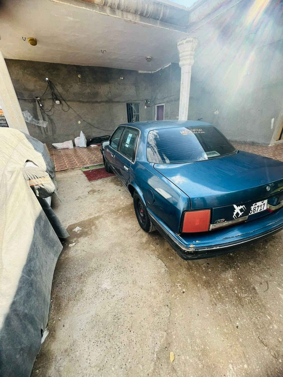 السلام عليكم اولدز موبيل 1990كير مكينه خير من الله
تبريد شغال
حداديه نضيفه 
مصبوغه حزام 
تخم تاير 
كهربائيات شغاله 
رقم الهاتف/***********
