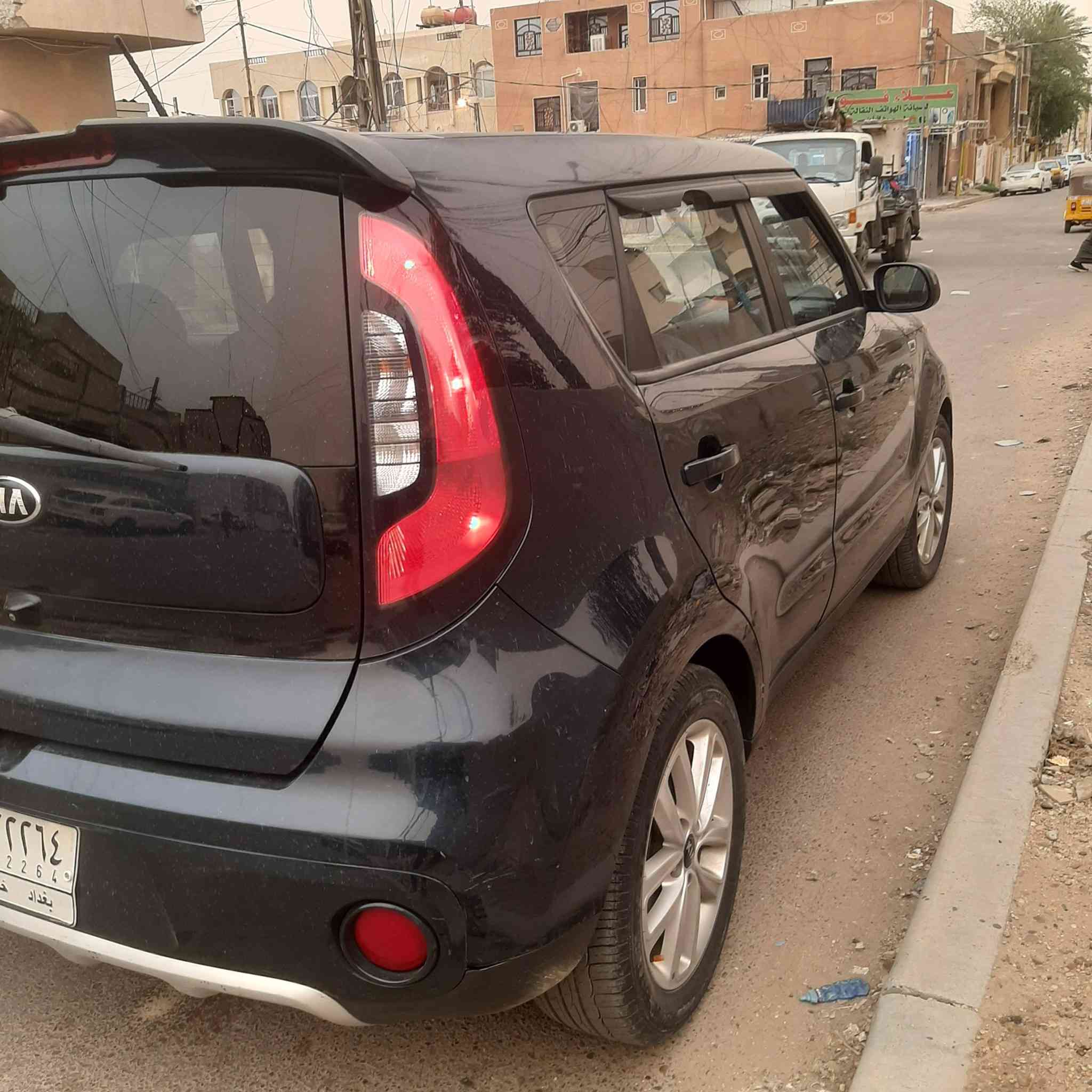 صول موديل2018 رقم بغداد بأسمنا  ظررها بسيط.جاملغ امامي جهة اليمين بدول دواخل وارباكات سليمه باقي السياره ليبل واحد مكينه 2000 مامفتوحه  لا صرف ولا تبخير على وضع الشركه كير عالبلاد تبريد ثلج غرفتها نظيفه كلش سياره مال بيت ماشيه44 الف حقيقي السعر ( 100 ورقه ) صور الحادث موجوده  مكانها بغداد صليخ 600  للأتصال ***********
