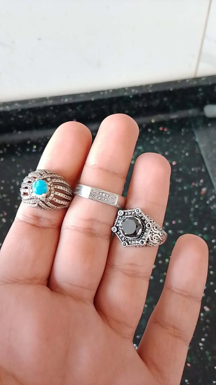 شلع 100 لف ينحسبت قطع ب20, فضه بس خاتم فيروز يسوه 50,لف كلهم شلع 100قفل


**إذا كنت صاحب هذا الإعلان وتريد حذفه لأي سبب، رجاءا أرسل رسالة إلى الدعم الفني**