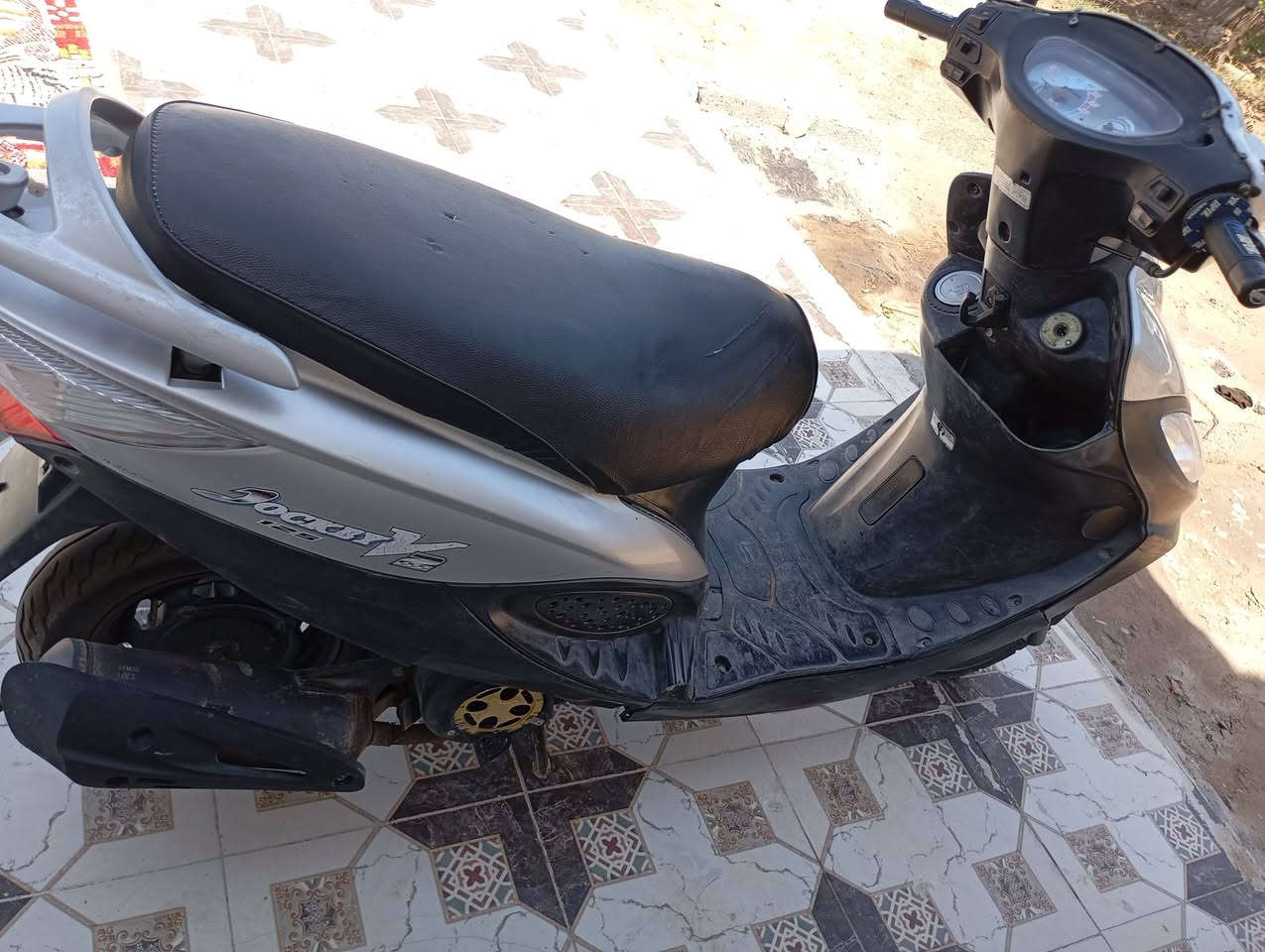 كامكو للبيع سعر 400
مبدل ولف وزنجيل مفتوحة نظيفة وناعمة 
***********

